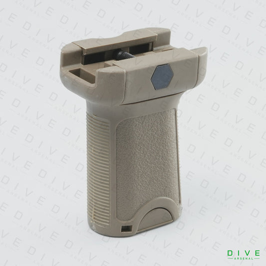 BCMタイプ バーティカルフォアグリップ ショート 20mm レイル用 DE