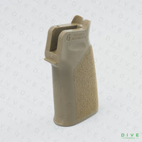 Geissele A17タイプ グリップ FDE