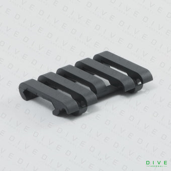 compare product ERGOタイプ 5スロット レールカバー ワイヤールーム付き BK